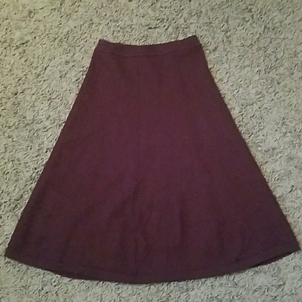 Beautiful burgundy wool long skirt